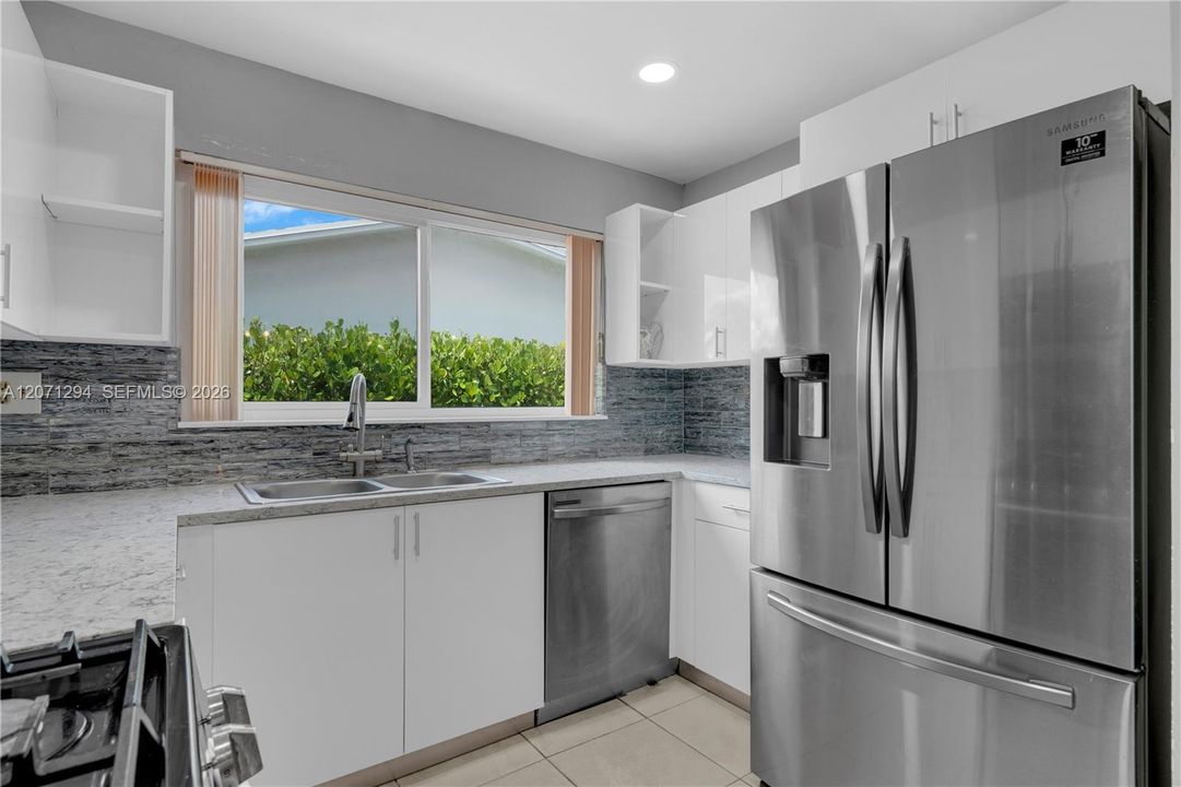 For Sale: $780,000 (4 beds, 2 baths, 2052 Square Feet)