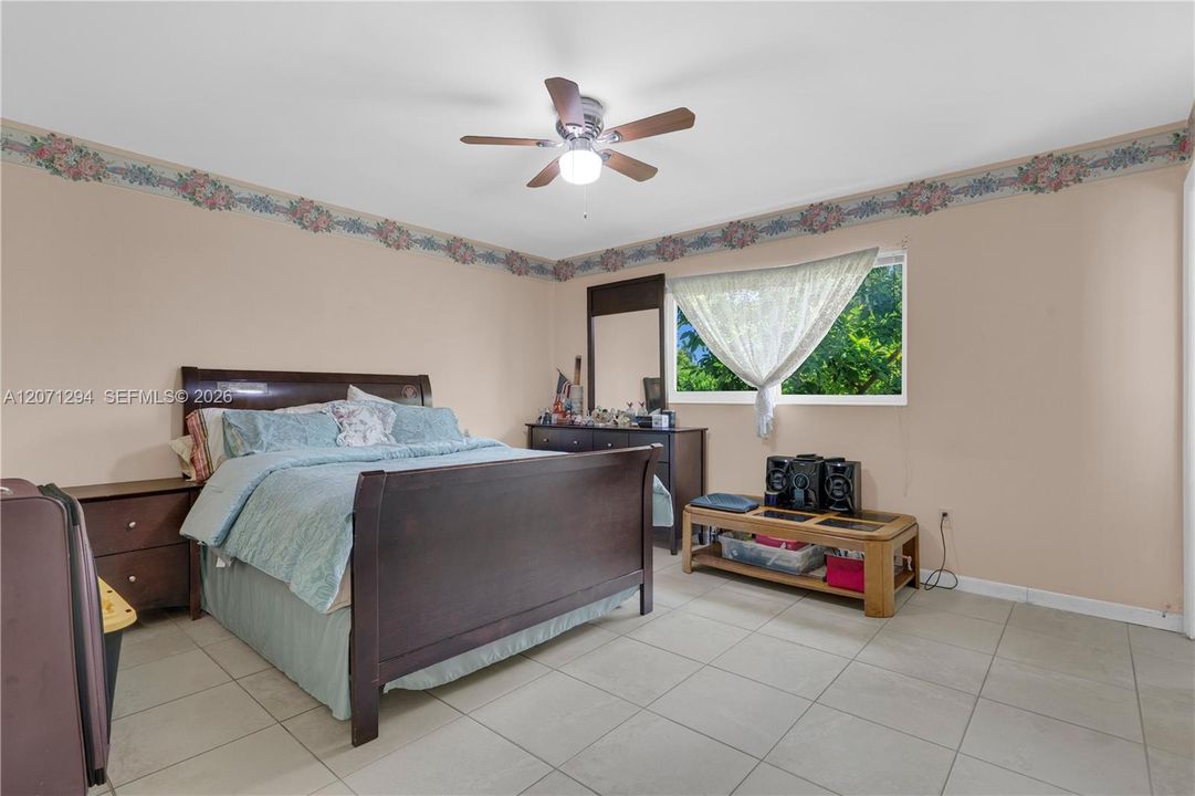 For Sale: $780,000 (4 beds, 2 baths, 2052 Square Feet)