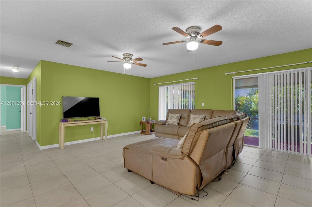 For Sale: $780,000 (4 beds, 2 baths, 2052 Square Feet)