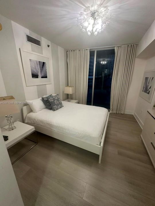 En Renta: $6,995 (2 camas, 2 baños, 1459 Pies cuadrados)