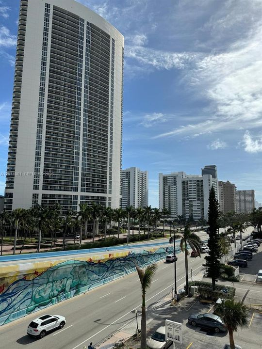 待售: $285,000 (2 贝兹, 2 浴室, 1176 平方英尺)