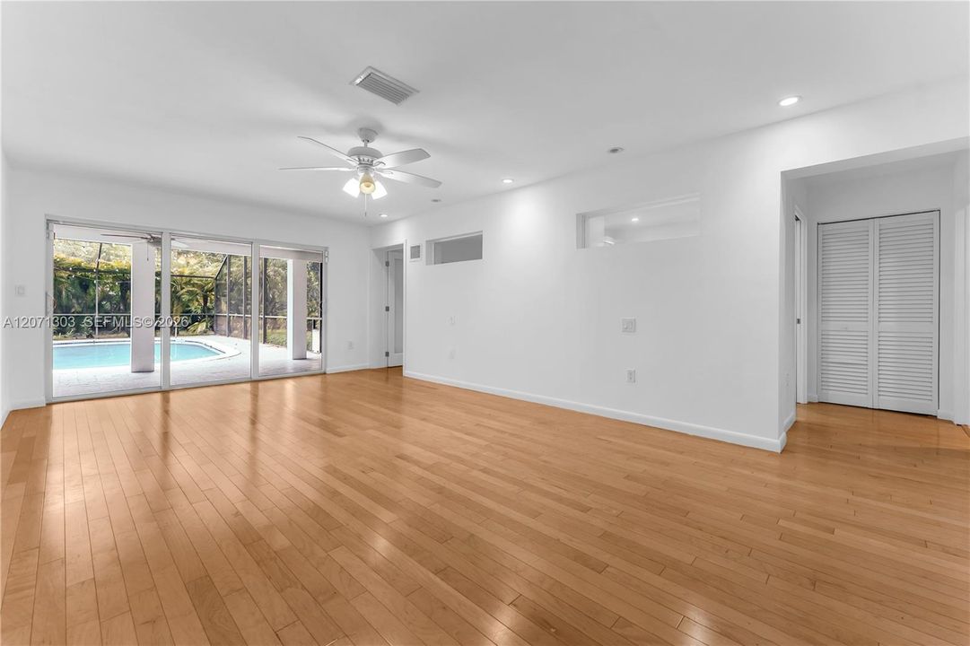 For Sale: $1,850,000 (3 beds, 2 baths, 2247 Square Feet)