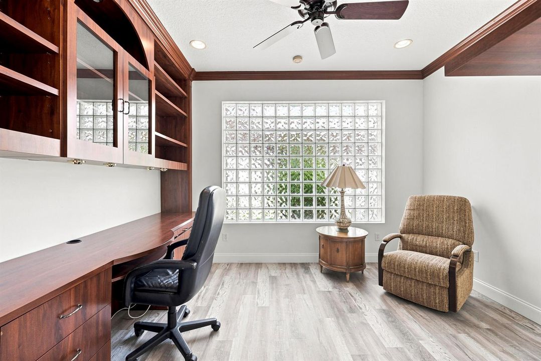 Office/ 4th Bedroom