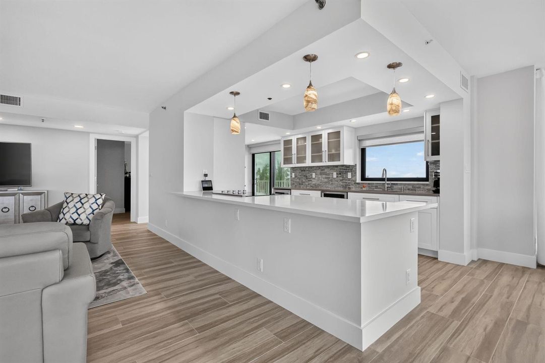 Open Kitchen