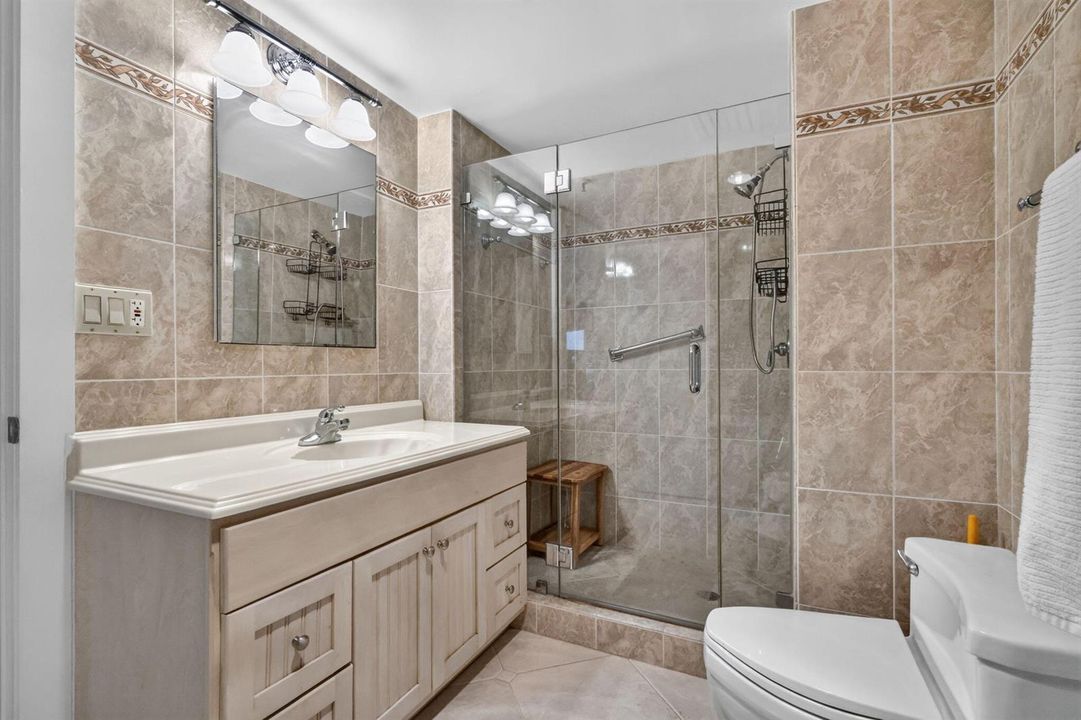 MBR Vanity & Showerr