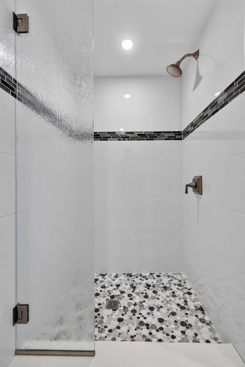 Middle Shower 3