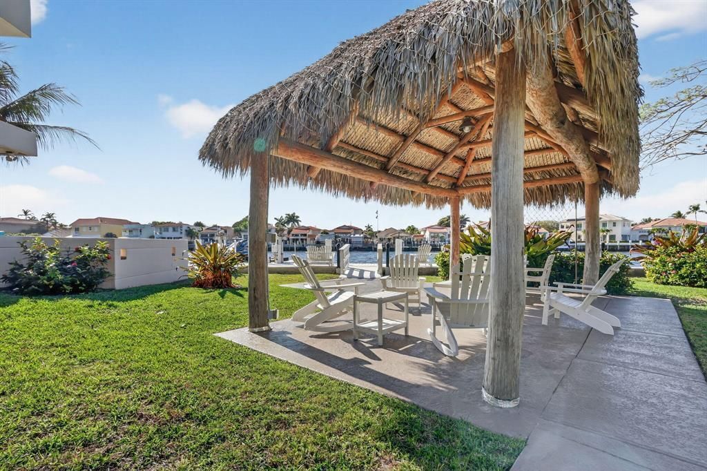 Tiki Hut on Intracoastal Side