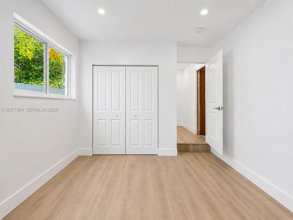 For Sale: $869,000 (5 beds, 4 baths, 2024 Square Feet)