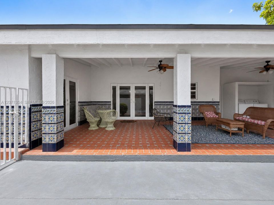 For Sale: $869,000 (5 beds, 4 baths, 2024 Square Feet)