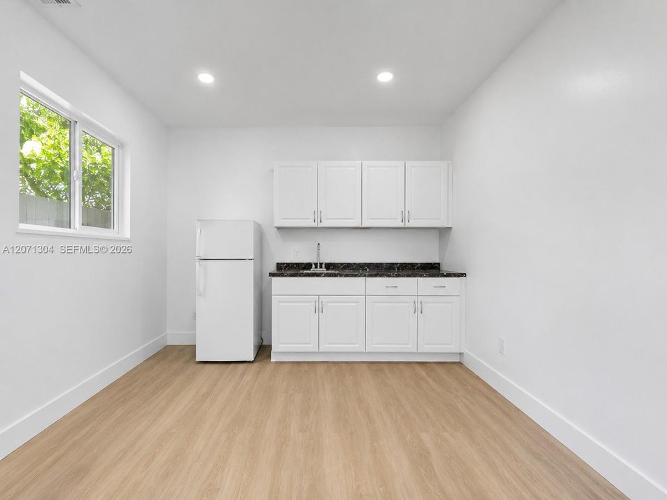 For Sale: $869,000 (5 beds, 4 baths, 2024 Square Feet)