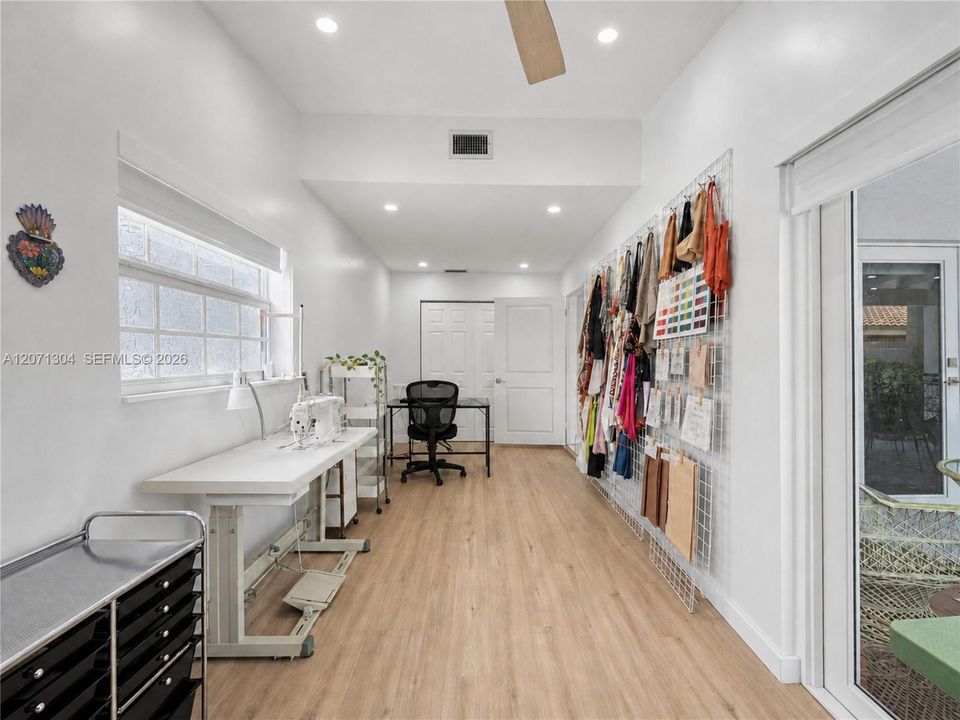 For Sale: $869,000 (5 beds, 4 baths, 2024 Square Feet)
