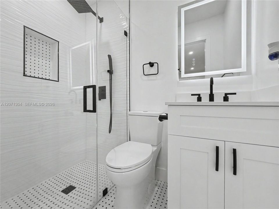 For Sale: $869,000 (5 beds, 4 baths, 2024 Square Feet)