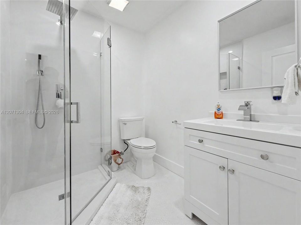 For Sale: $869,000 (5 beds, 4 baths, 2024 Square Feet)