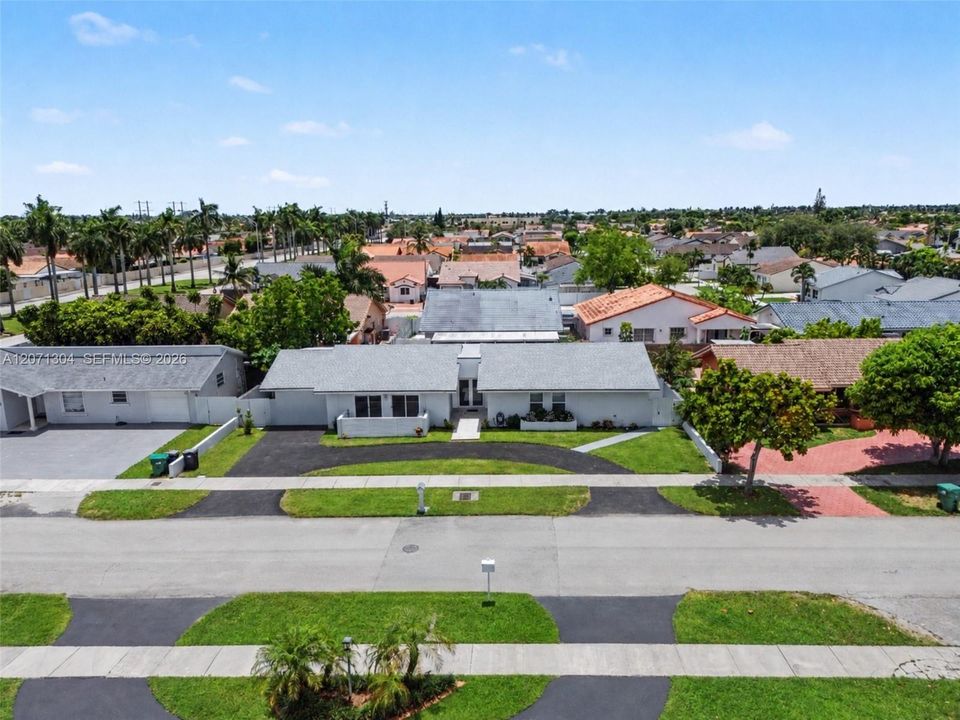 For Sale: $869,000 (5 beds, 4 baths, 2024 Square Feet)