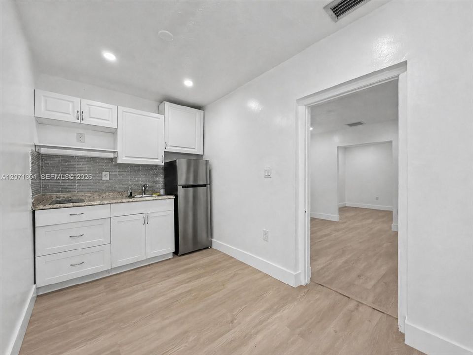 For Sale: $869,000 (5 beds, 4 baths, 2024 Square Feet)