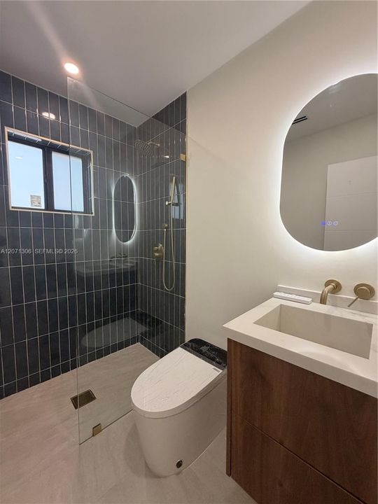 For Rent: $4,900 (3 beds, 2 baths, 1066 Square Feet)