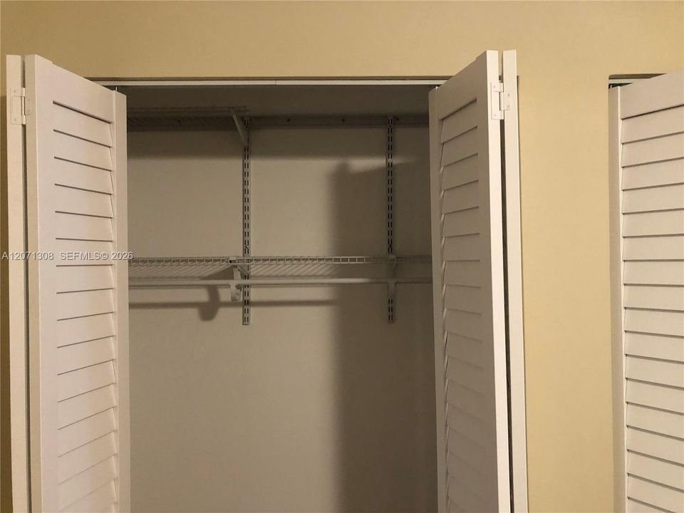For Rent: $2,600 (2 beds, 2 baths, 967 Square Feet)