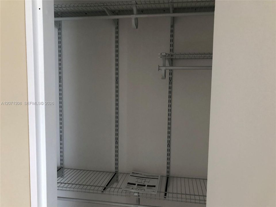 For Rent: $2,600 (2 beds, 2 baths, 967 Square Feet)