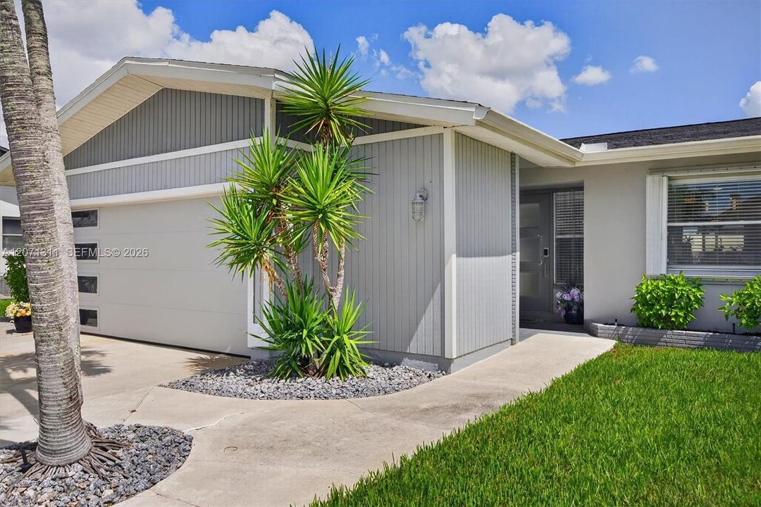 For Sale: $1,100,000 (3 beds, 3 baths, 0 Square Feet)