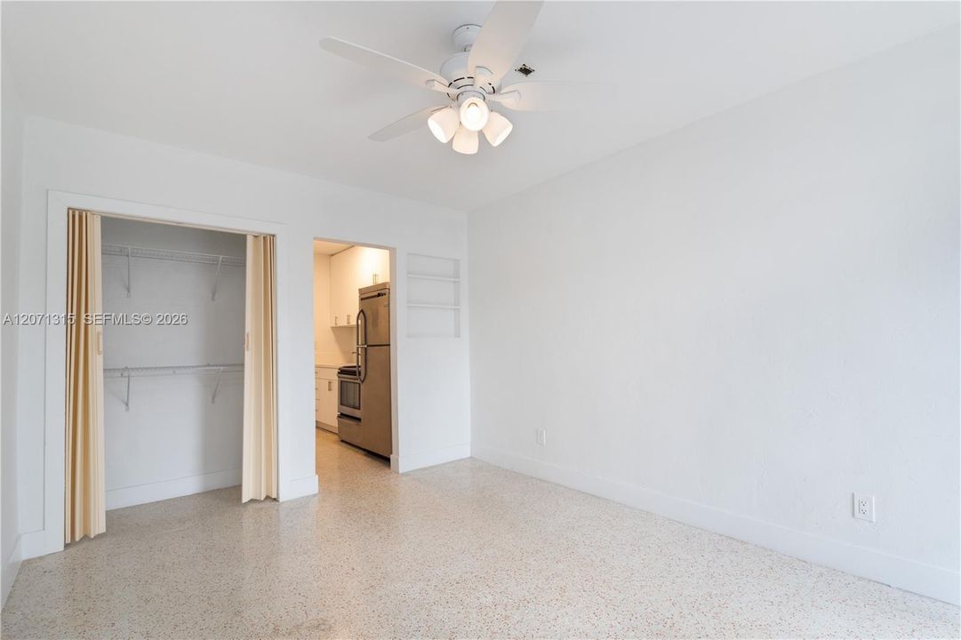 For Rent: $1,450 (0 beds, 1 baths, 350 Square Feet)