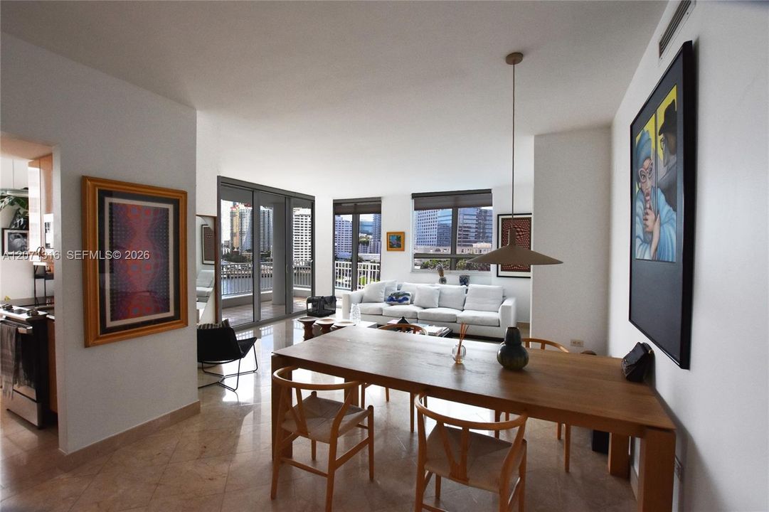 For Rent: $4,975 (2 beds, 2 baths, 1280 Square Feet)