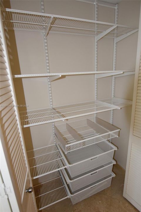 For Rent: $4,975 (2 beds, 2 baths, 1280 Square Feet)