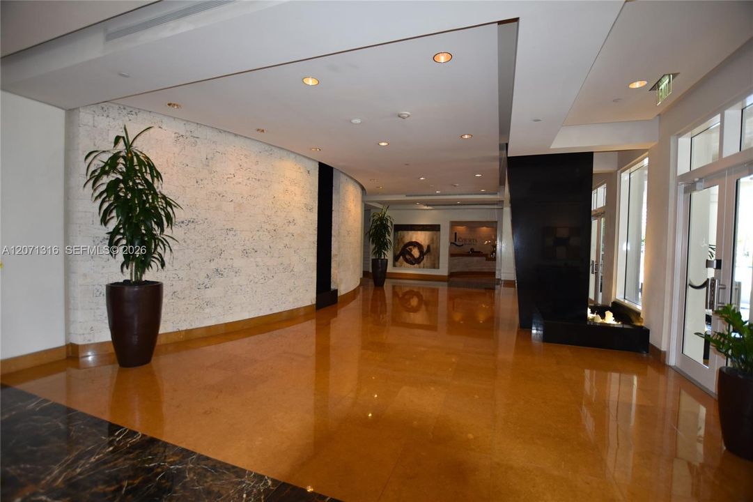 For Rent: $4,975 (2 beds, 2 baths, 1280 Square Feet)