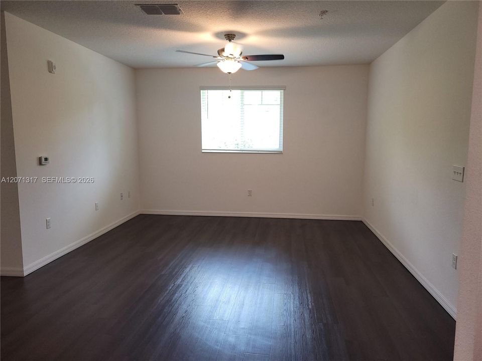 For Rent: $1,572 (3 beds, 2 baths, 1224 Square Feet)