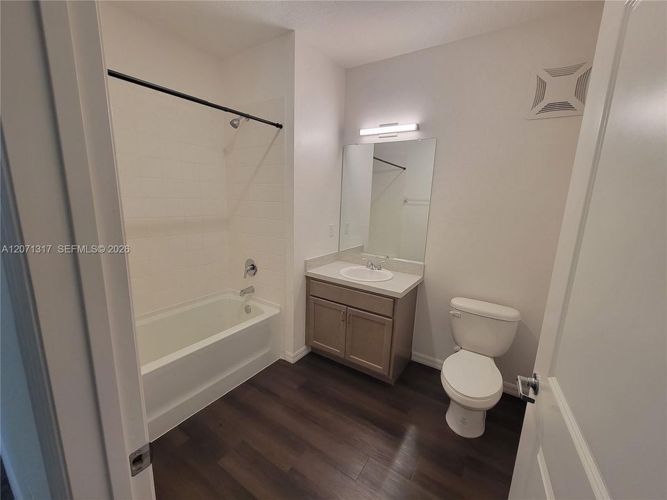 For Rent: $1,572 (3 beds, 2 baths, 1224 Square Feet)