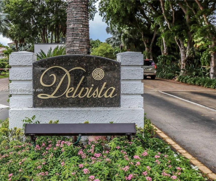En Venta: $385,000 (2 camas, 2 baños, 1011 Pies cuadrados)