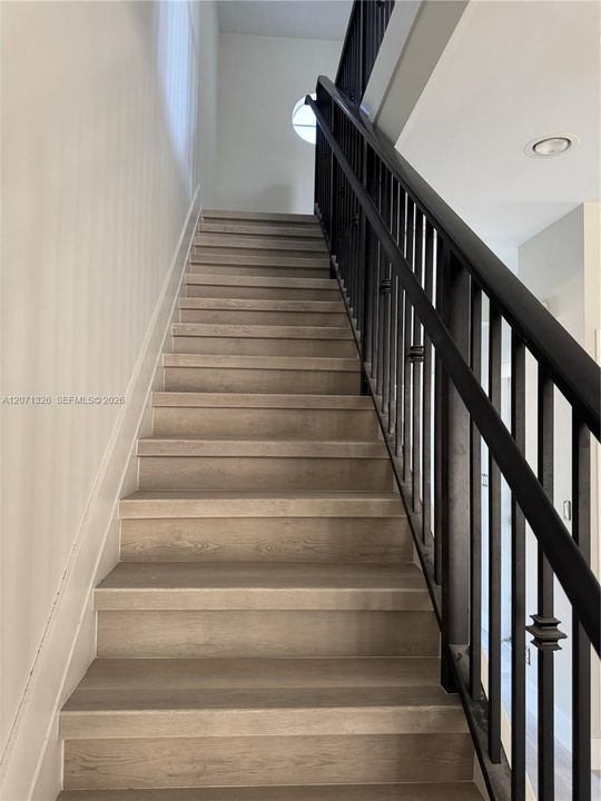 В аренду: $2,900 (3 спален, 2 ванн, 1431 Квадратных фут)