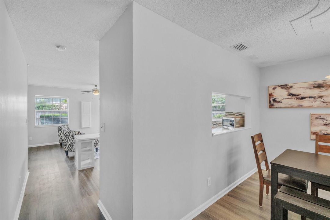 7 Kitchen (1)