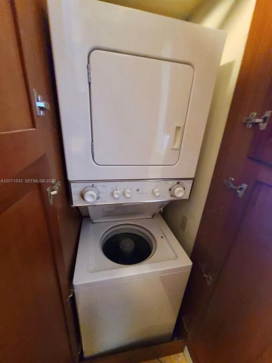 В аренду: $1,995 (2 спален, 1 ванн, 775 Квадратных фут)