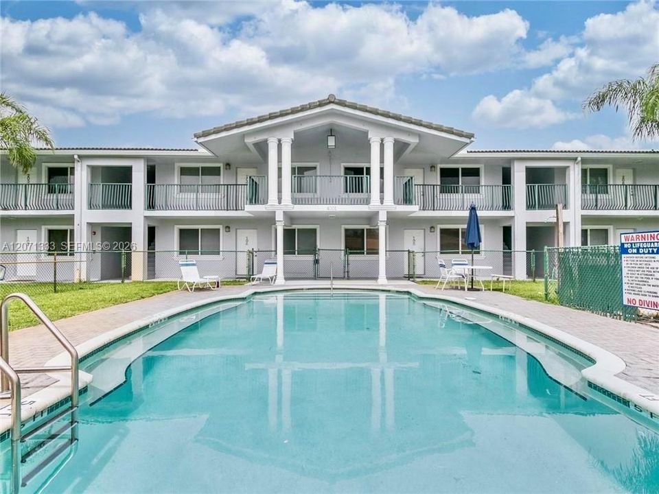В аренду: $1,995 (2 спален, 1 ванн, 775 Квадратных фут)