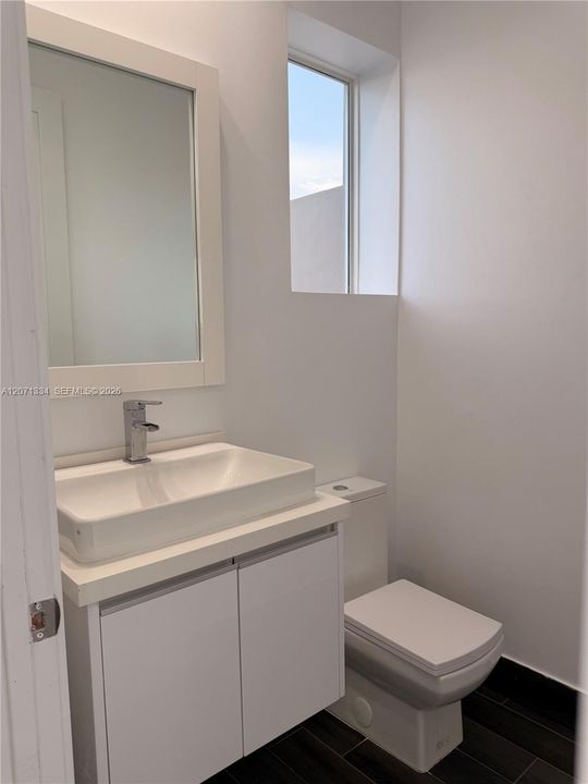 For Rent: $5,000 (3 beds, 2 baths, 2600 Square Feet)