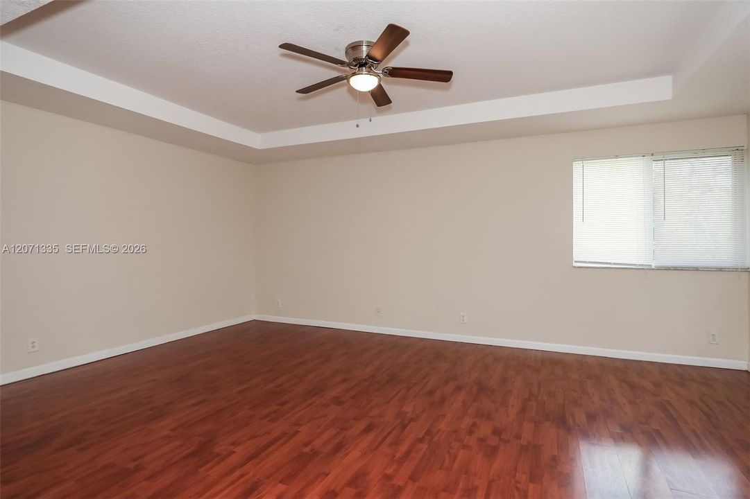 For Rent: $4,615 (6 beds, 4 baths, 3622 Square Feet)