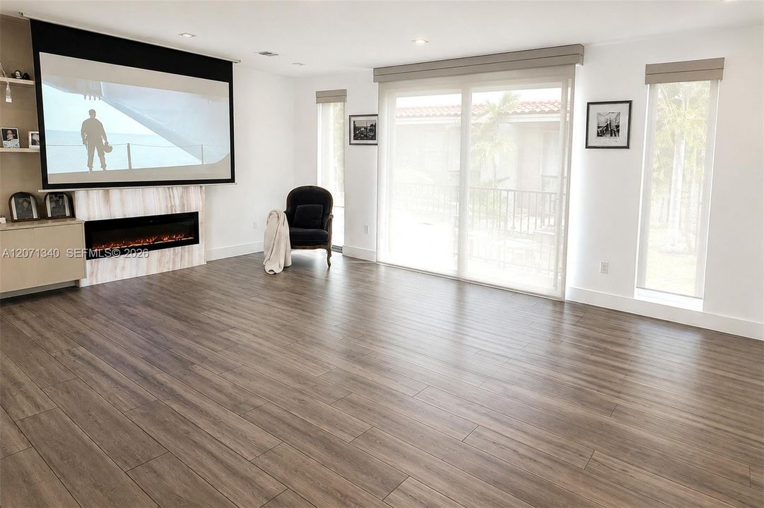 For Rent: $11,000 (5 beds, 4 baths, 2624 Square Feet)
