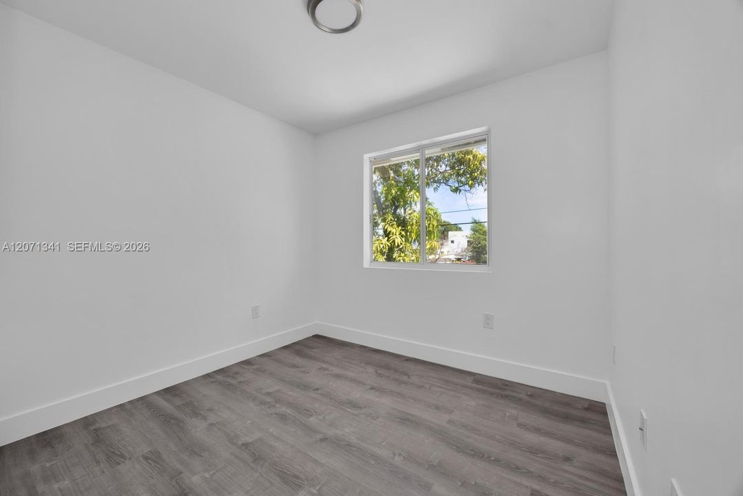En Venta: $530,000 (4 camas, 3 baños, 1219 Pies cuadrados)