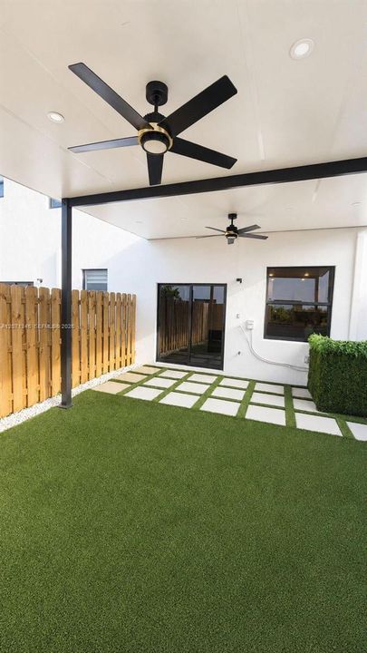 For Rent: $2,650 (3 beds, 2 baths, 1393 Square Feet)