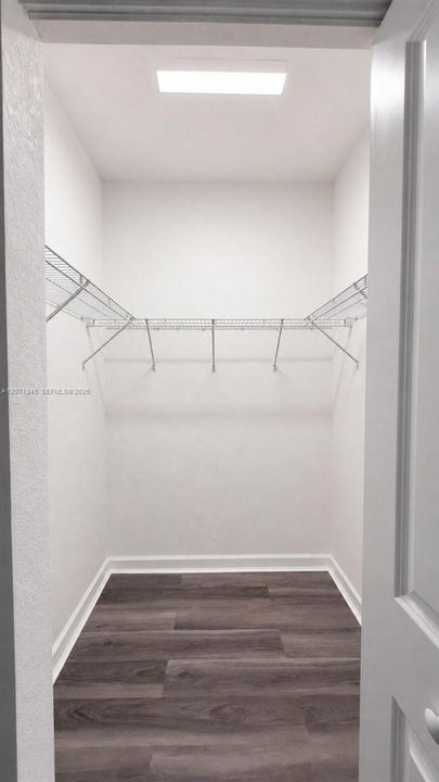For Rent: $2,650 (3 beds, 2 baths, 1393 Square Feet)