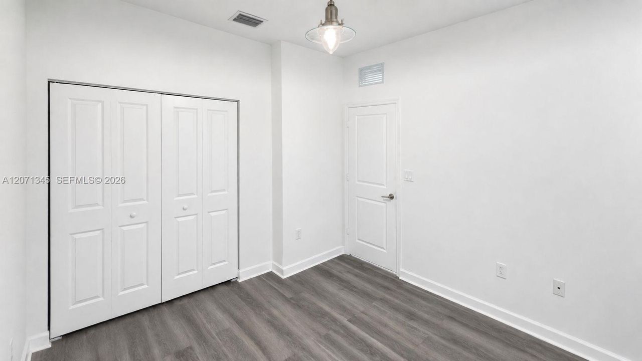 For Rent: $2,650 (3 beds, 2 baths, 1393 Square Feet)