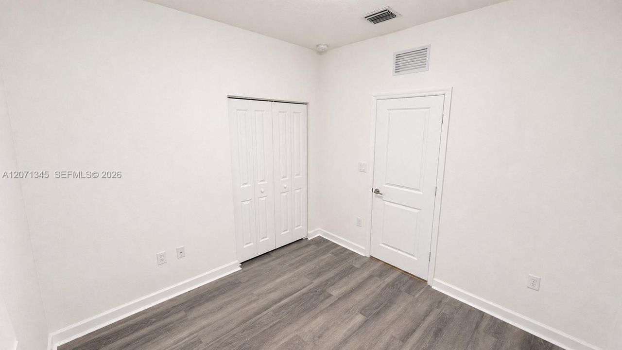 For Rent: $2,650 (3 beds, 2 baths, 1393 Square Feet)