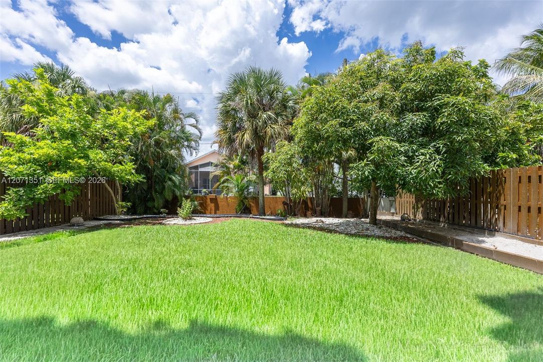 For Rent: $4,000 (4 beds, 2 baths, 2359 Square Feet)
