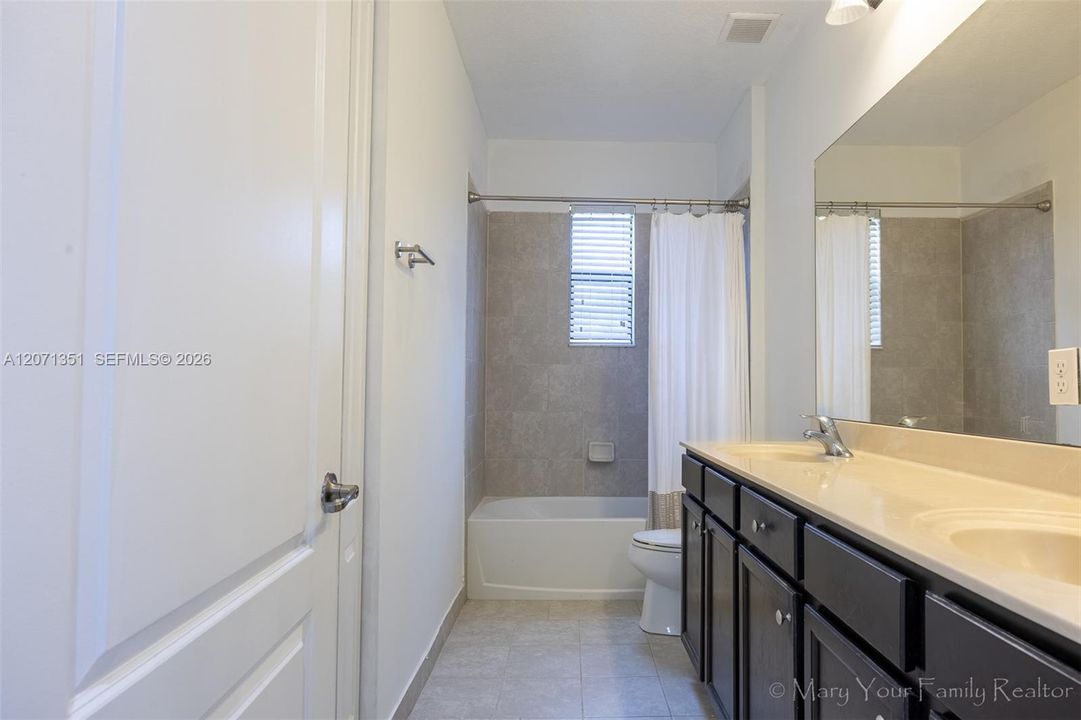 Upstairs Bathroom