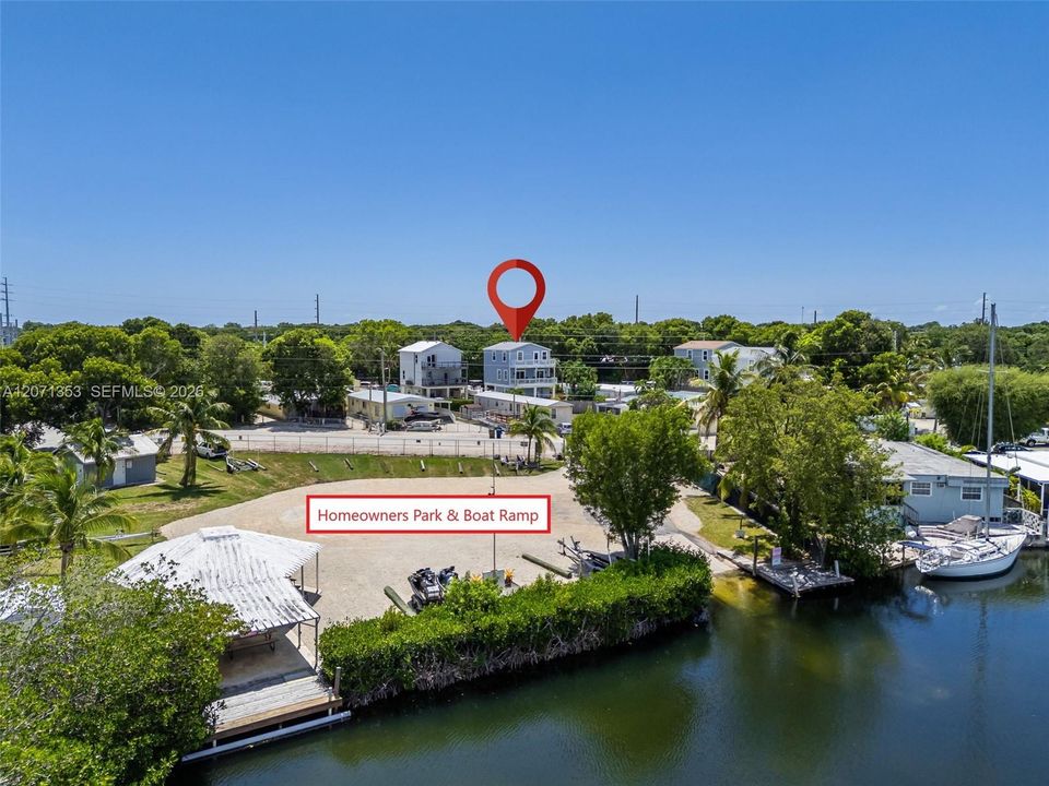For Sale: $775,000 (4 beds, 2 baths, 1352 Square Feet)