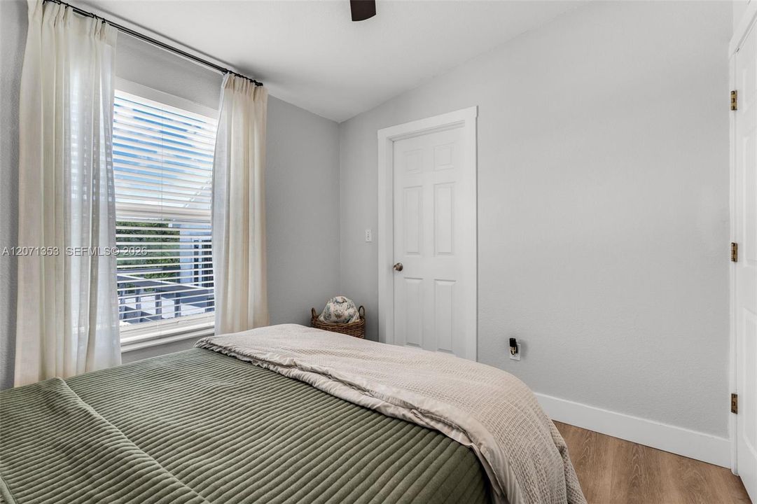 For Sale: $775,000 (4 beds, 2 baths, 1352 Square Feet)