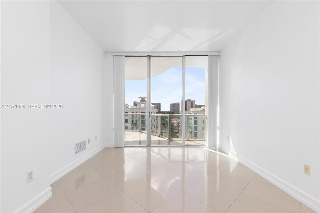 For Rent: $3,800 (2 beds, 2 baths, 1241 Square Feet)
