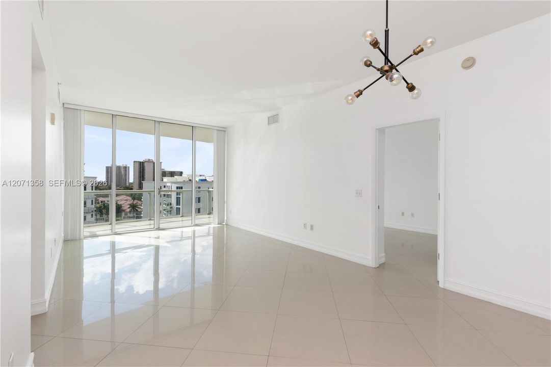 For Rent: $3,800 (2 beds, 2 baths, 1241 Square Feet)