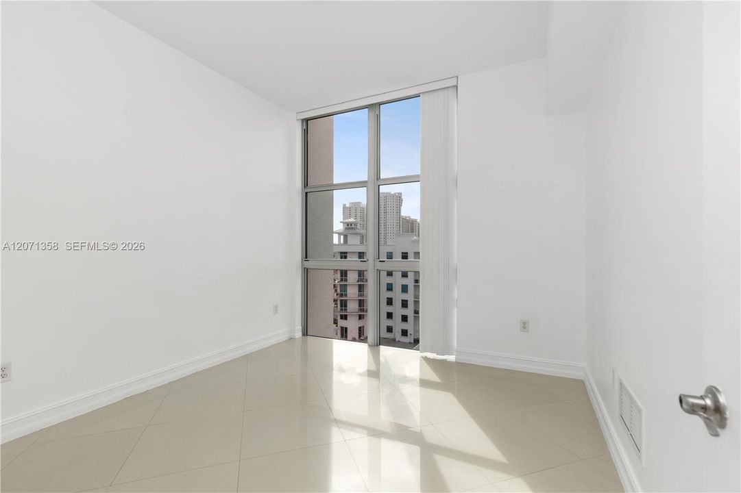 For Rent: $3,800 (2 beds, 2 baths, 1241 Square Feet)