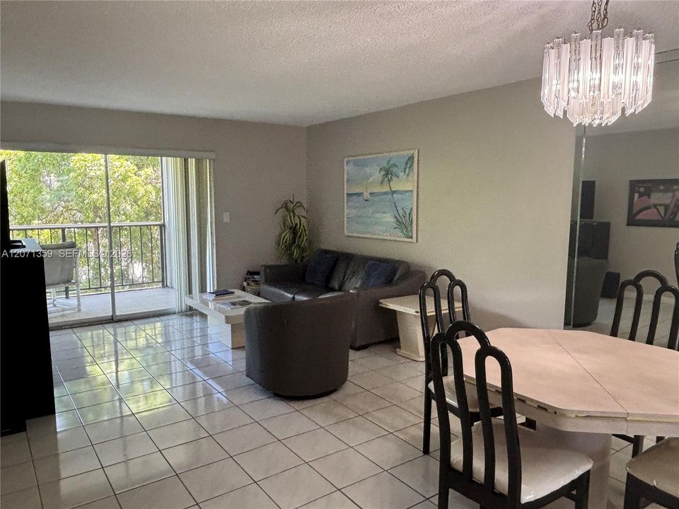 В аренду: $1,950 (1 спален, 1 ванн, 806 Квадратных фут)